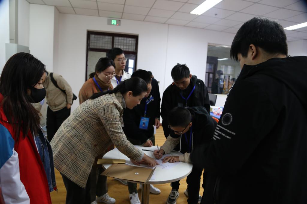2020年陕西省高等职业院校技能大赛“移动应用开发”赛项在我院举行——聚焦移动多媒体系统技术开发